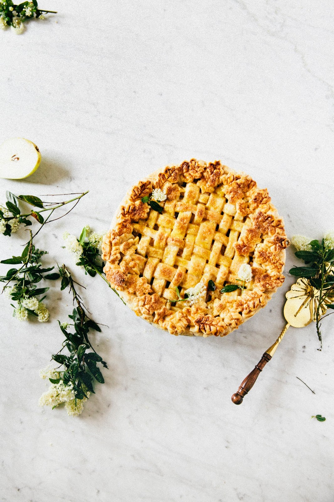 pear pie with crème fraîche caramel hummingbird high a desserts