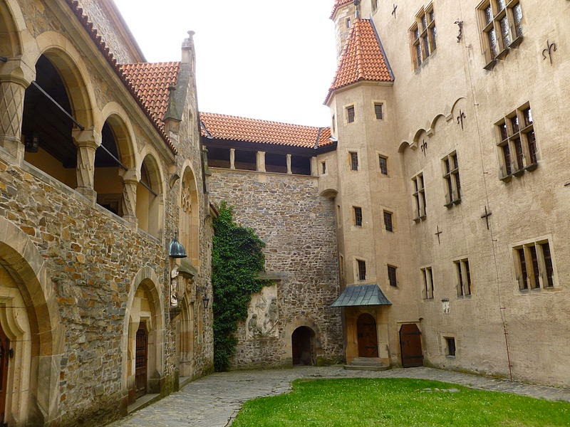 Чехия замок боузов