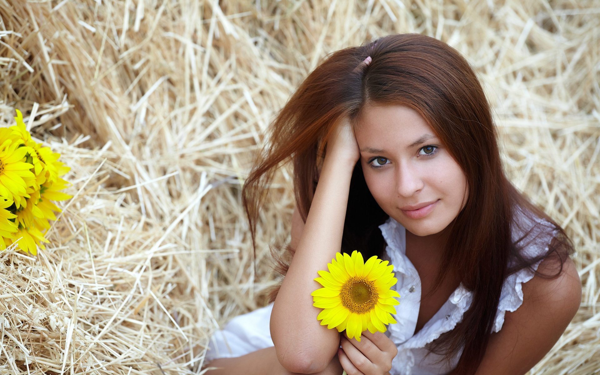 Mag HD Wallpapers Girl with Flower