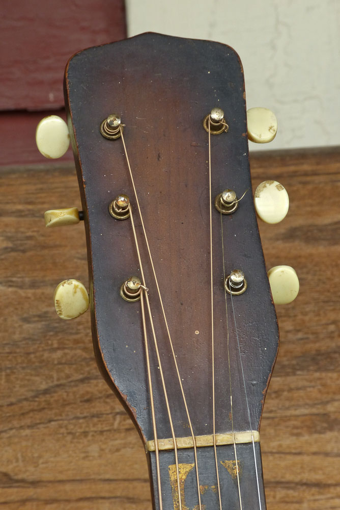 1940s Harmonymade Archtop Guitar
