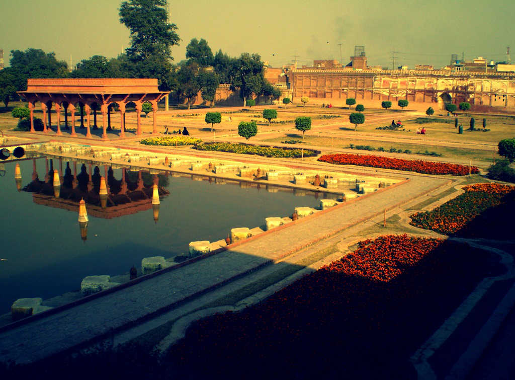 Shalimar Gardens Lahore Images And Detail