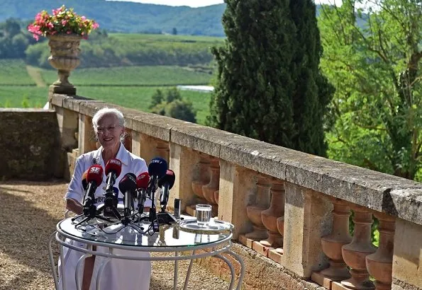 French President Emmanuel Macron and Brigitte Macron will visit Denmark. The press conference took place at Château de Cayx in France