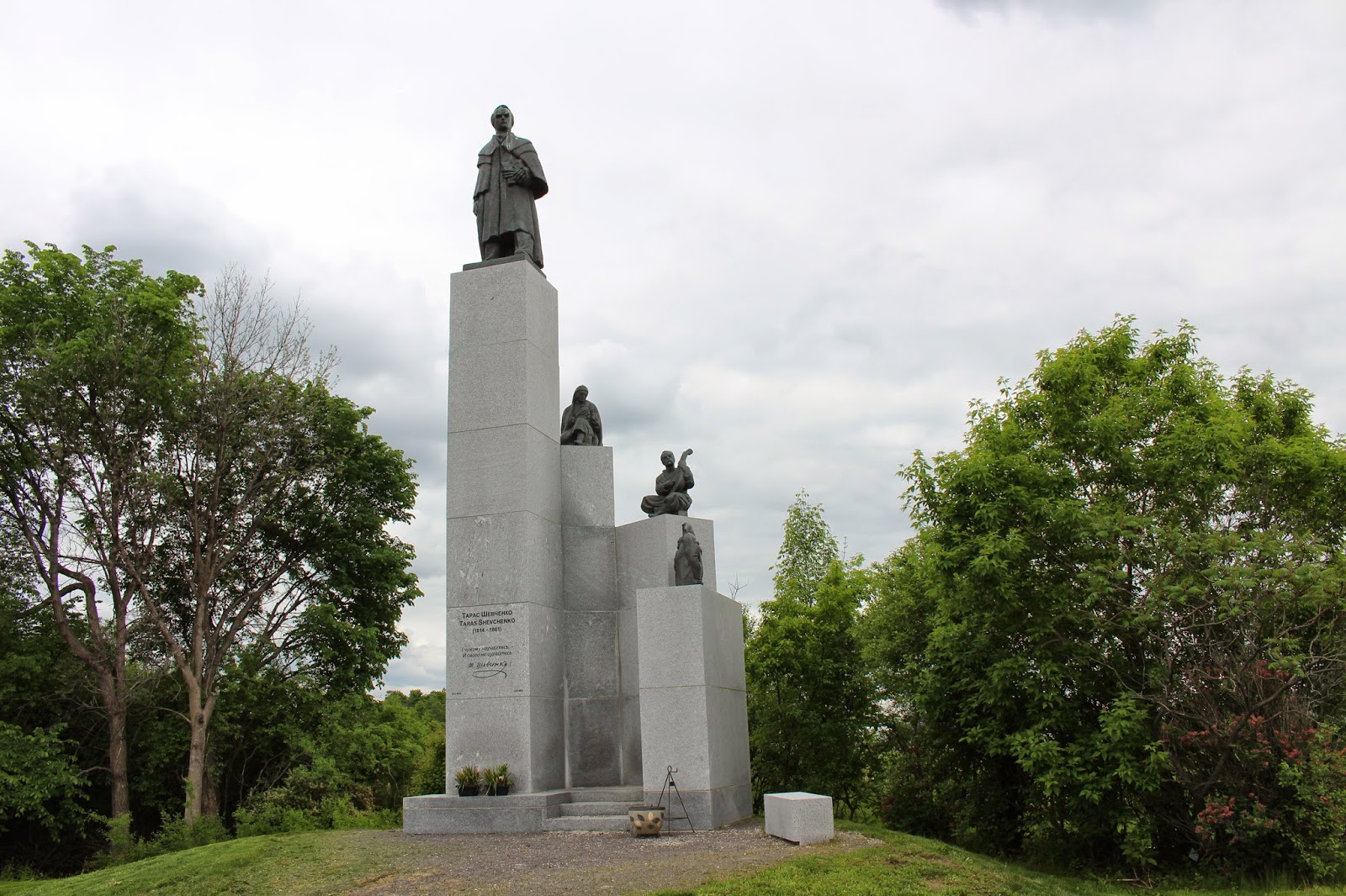 Памятник шевченко в санкт петербурге
