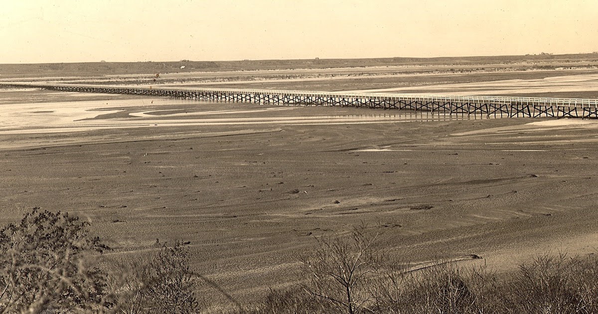 Tillman County Chronicles: Building bridge across river ...