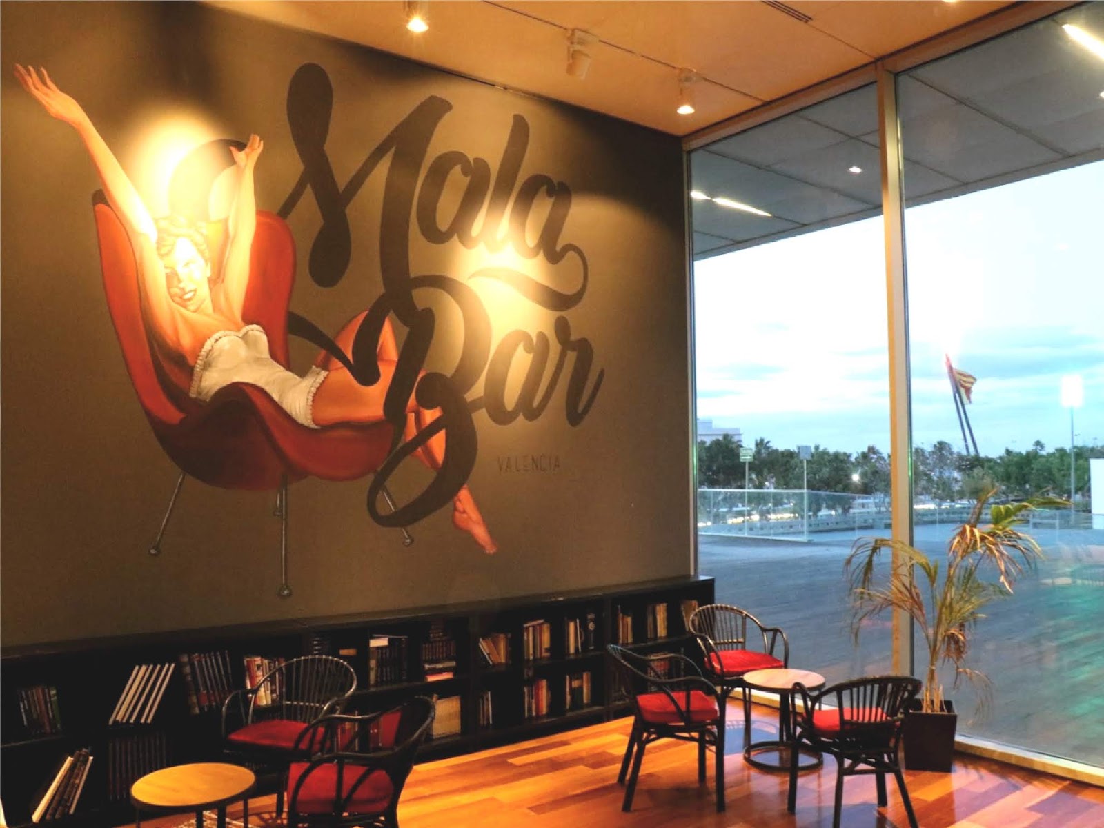 Urbina Vinos Blog: Terraza Malabar. Edificio Veles e Vents (Foredeck