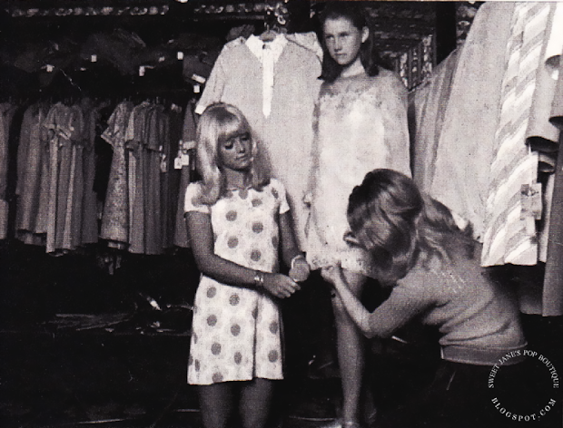 Sweet Jane blog: The Paris Boutique of Yé -Yé Girl Sylvie Vartan (1967)
