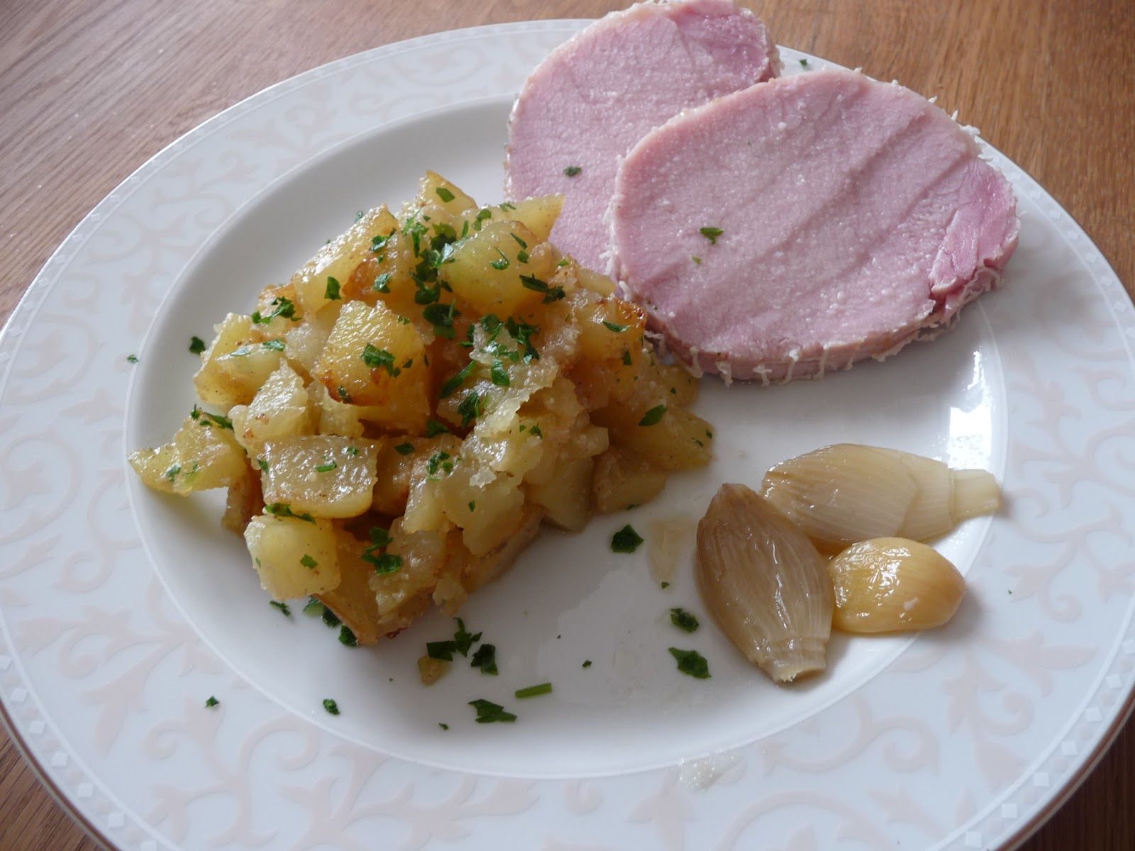 Rôti De Porc Saumuré En Cocotte Rôti de porc saumuré et petites patates à l'ail | La Cuisine de Stephy