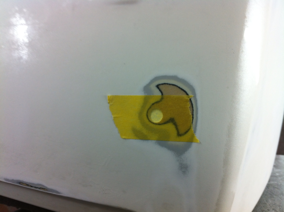 ｆｒｐ 穴埋め補修の手順 飴色塗装店