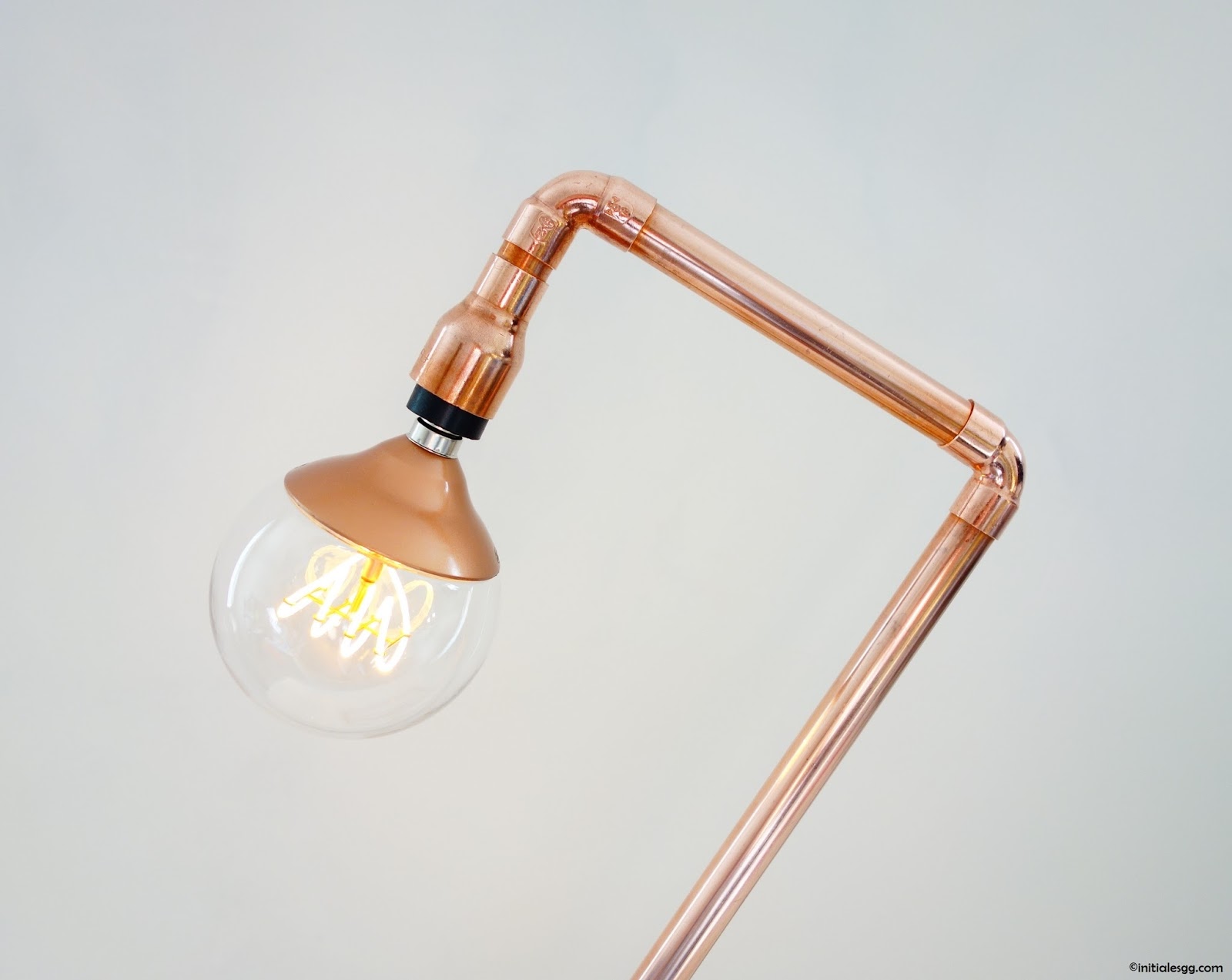 {DIY} Une lampe en cuivre so design ! Initiales GG