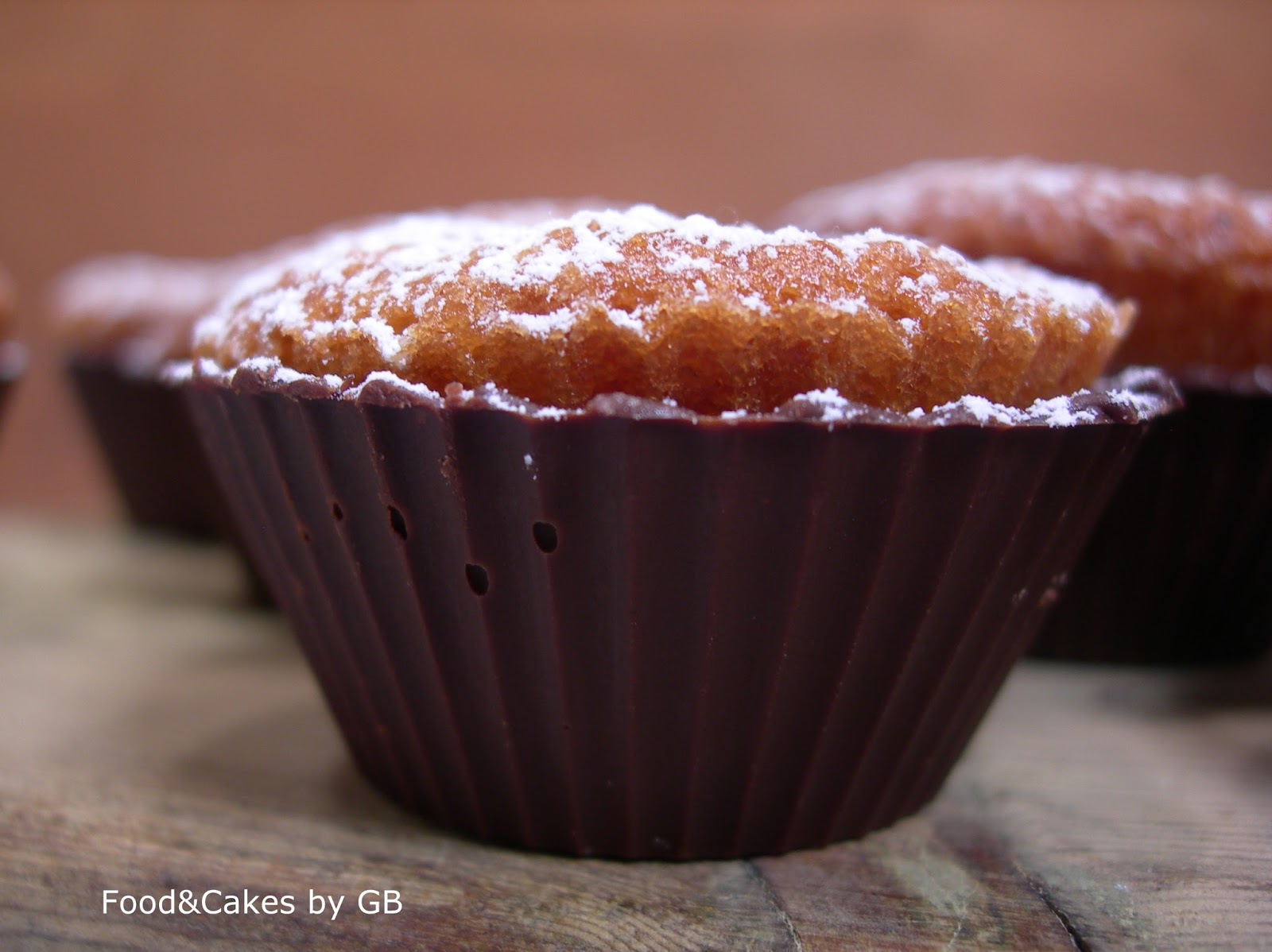 FOOD &amp; CAKES: Mini-madalenas con cápsula de chocolate (Thermomix)