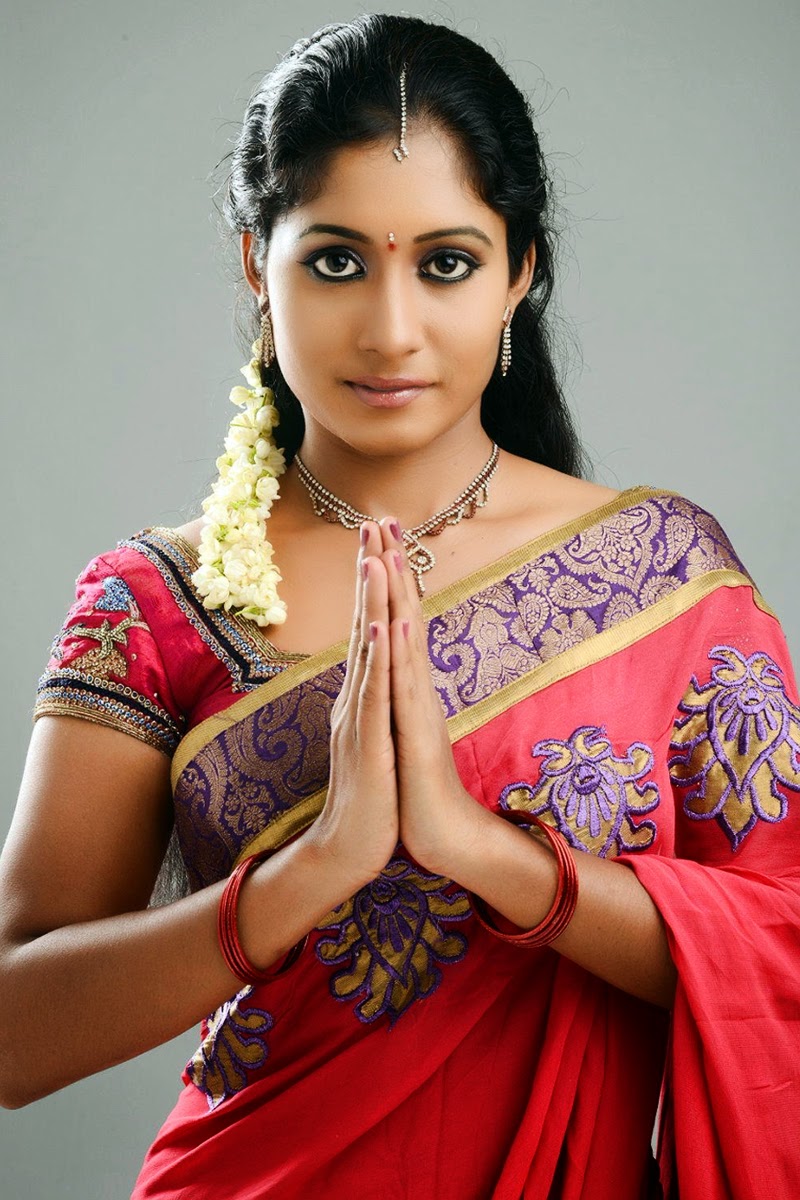 SOUTH INDIAN SAREE WEARING BEAUTIFUL GIRL PRAMEELA LATEST GORGEOUS