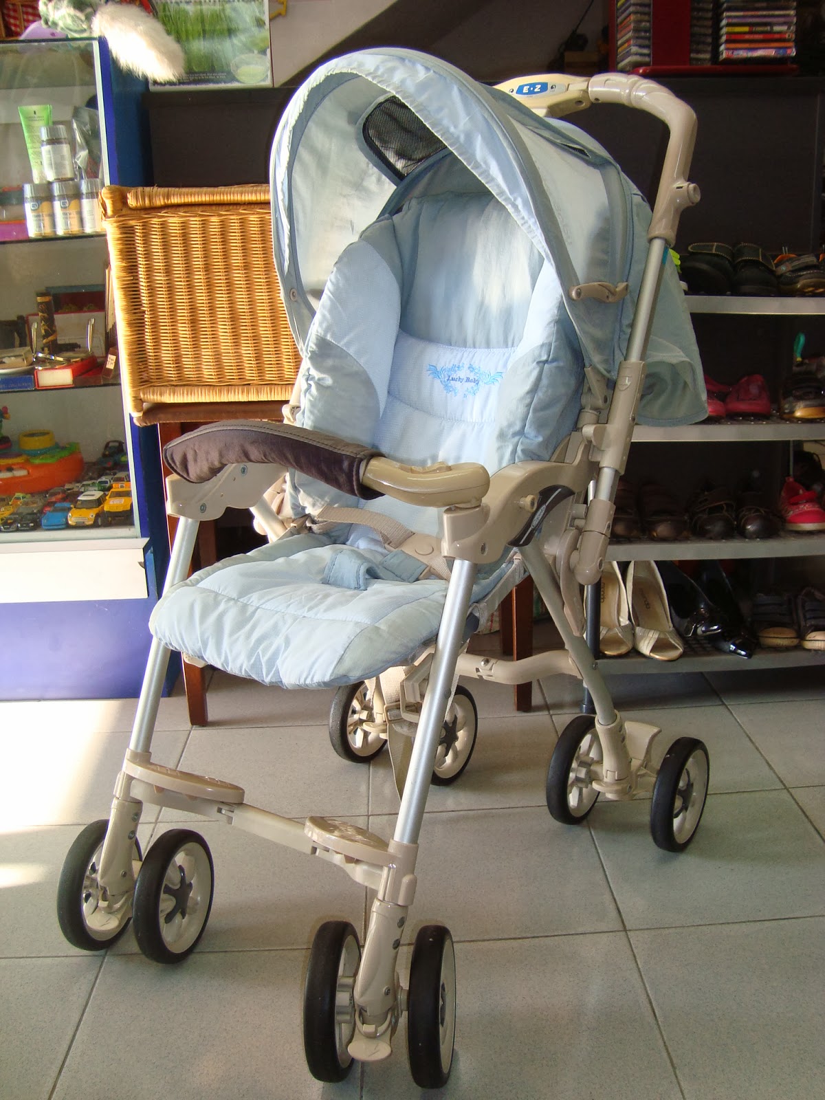 Lucky baby автокресло