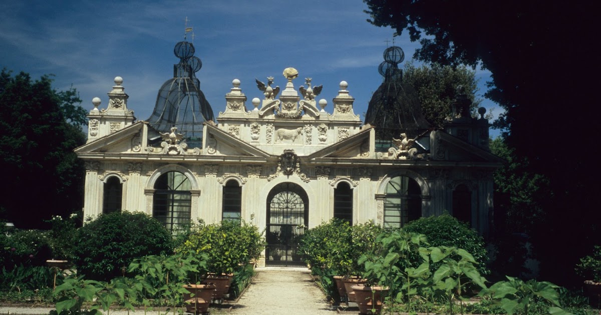 The Borghese Gardens : The Secret Gardens of the Villa Borghese