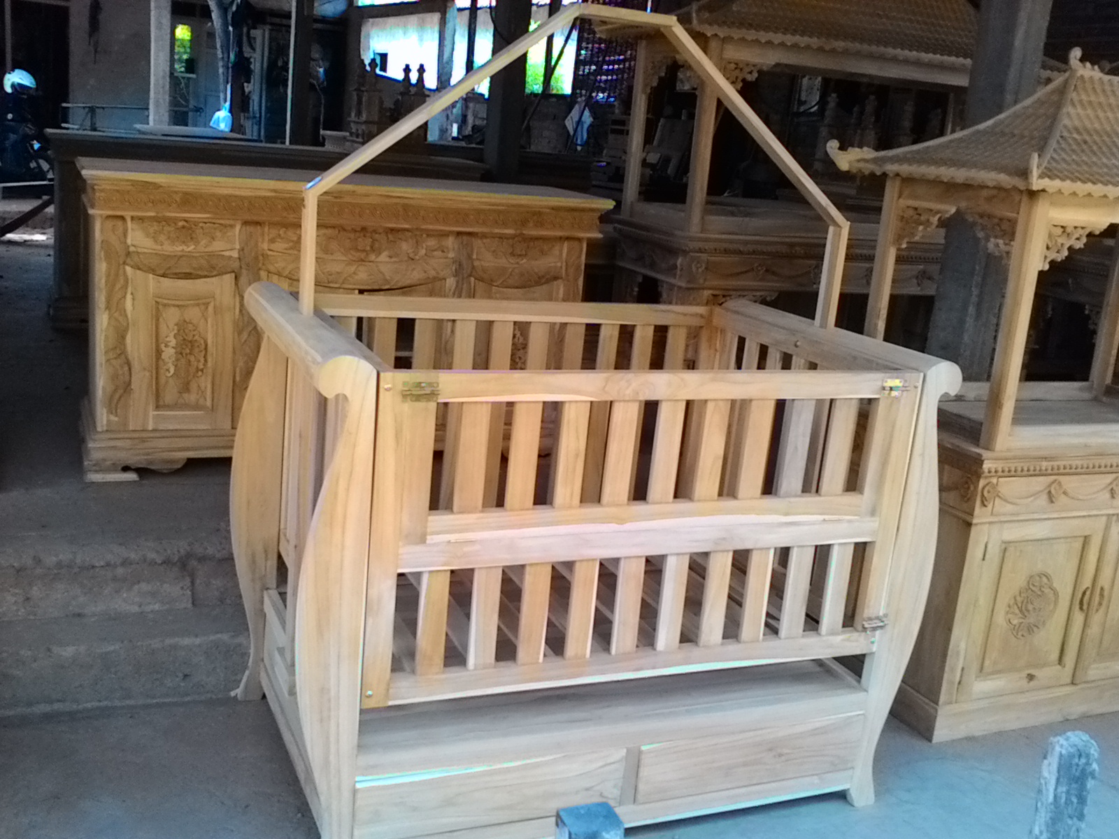 Ayunan bayi kayu jati mewah - Mebel Lodoyo Terbaru Di Kota Blitar