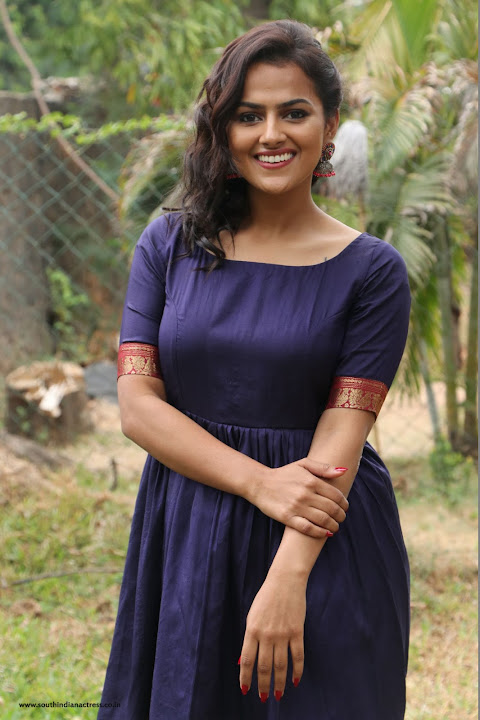 Shraddha Srinath at Vikram Vedha Press Meet