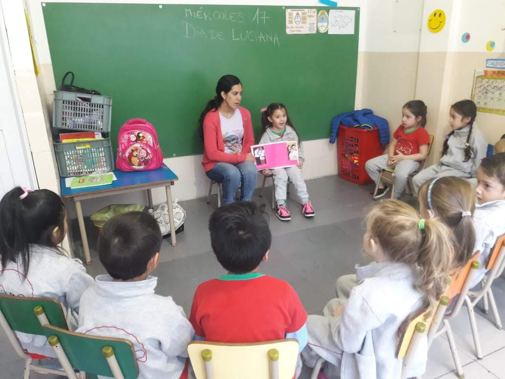 Escuela Primaria Álamos/ Jardín Mio Bambino Proyecto de identidad en