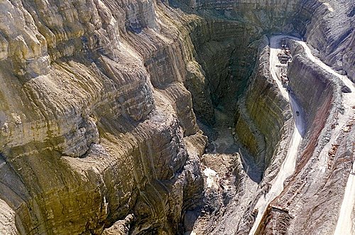 مكان وجود يأجوج وماجوج بصور ومعلومات غريبة عن ذو القرنين