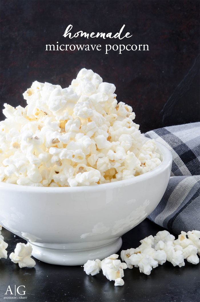 All natural Homemade Microwave Popcorn #recipes #popcorn #snackrecipes #andersonandgrant