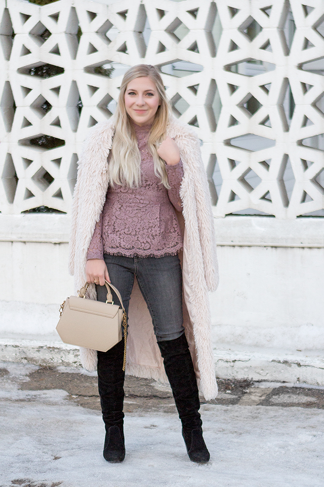 Grey Denim & Lilac Lace // Outfit inspiration featuring JAG pull-on jeans