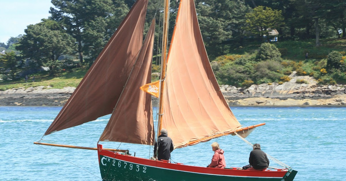 Voilier à un mât (voile aurique ou carrée) EOG (CM267932)