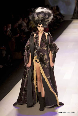 GOTHIC FASHION DESIGN