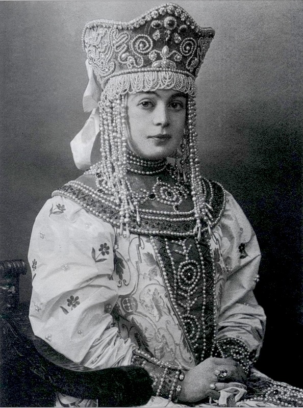 Local style: Russian nobles at the fancy dress ball of 1903