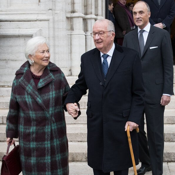 King Albert II, Queen Paola and Prince Lorenz of Belgium attended a Te Deum mass held on the occasion of the King’s Feast