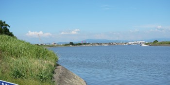 早津江川を望む