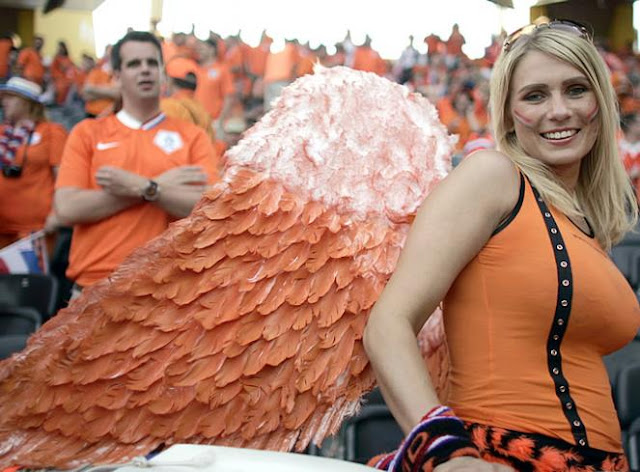 Beautiful Dutch Fans Of Euro 2012 Istoryadista History Blog Cebu Blogger