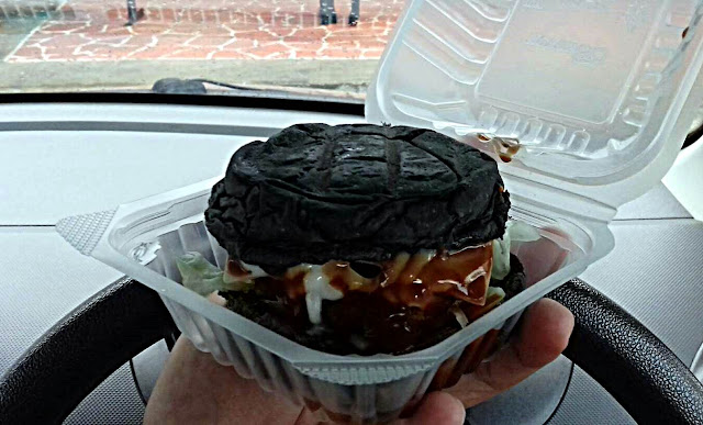 Charcoal Bun Burger Food Truck Paling Sedap