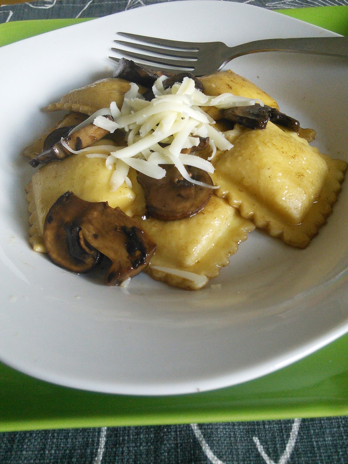 Posted by Mom Knows Best at 957 AM