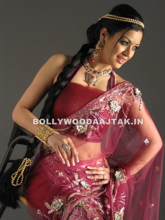 Maryam Zakaria hot pic - Maryam Zakaria Hot Pics