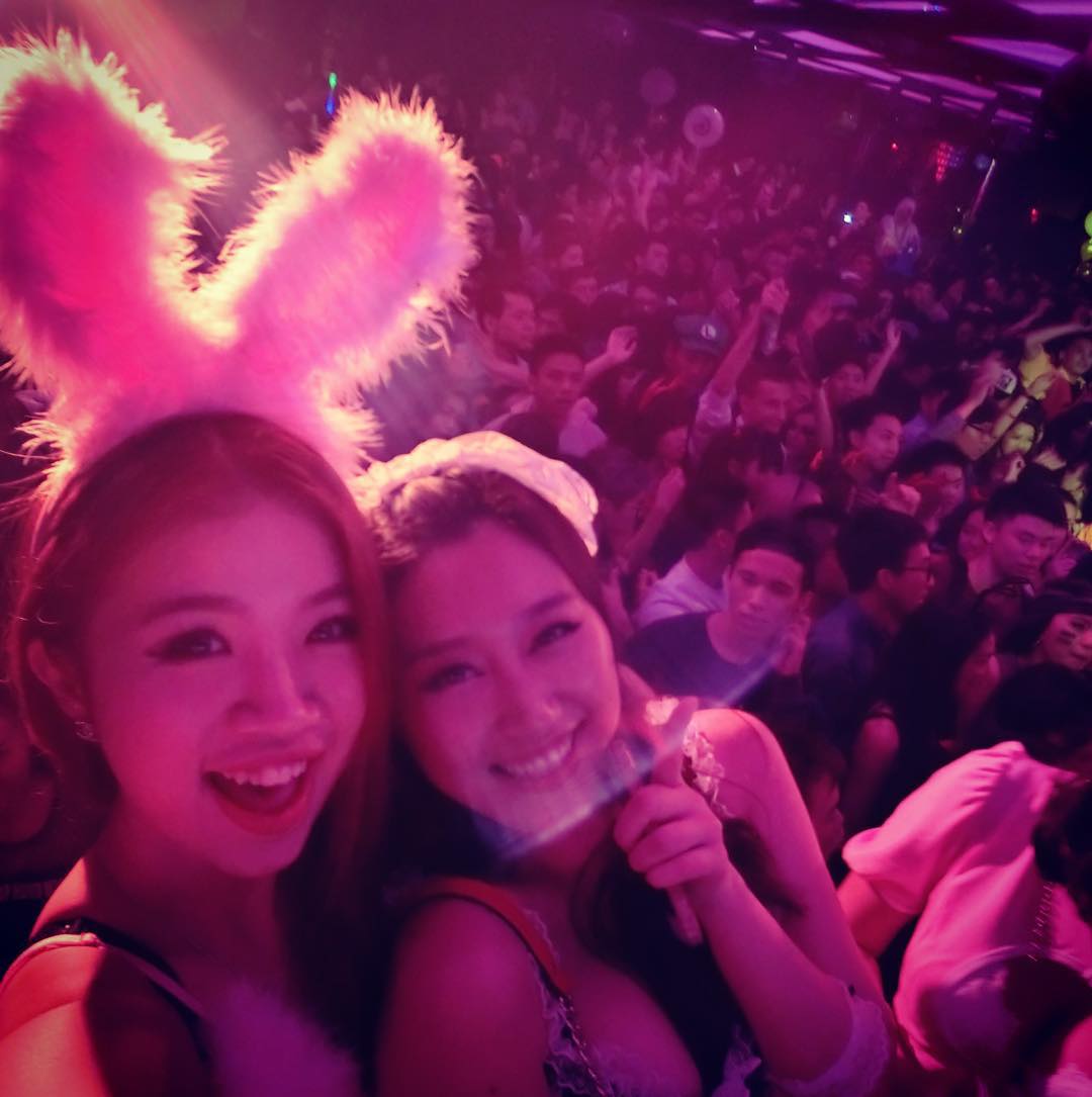 Taipei bar girls