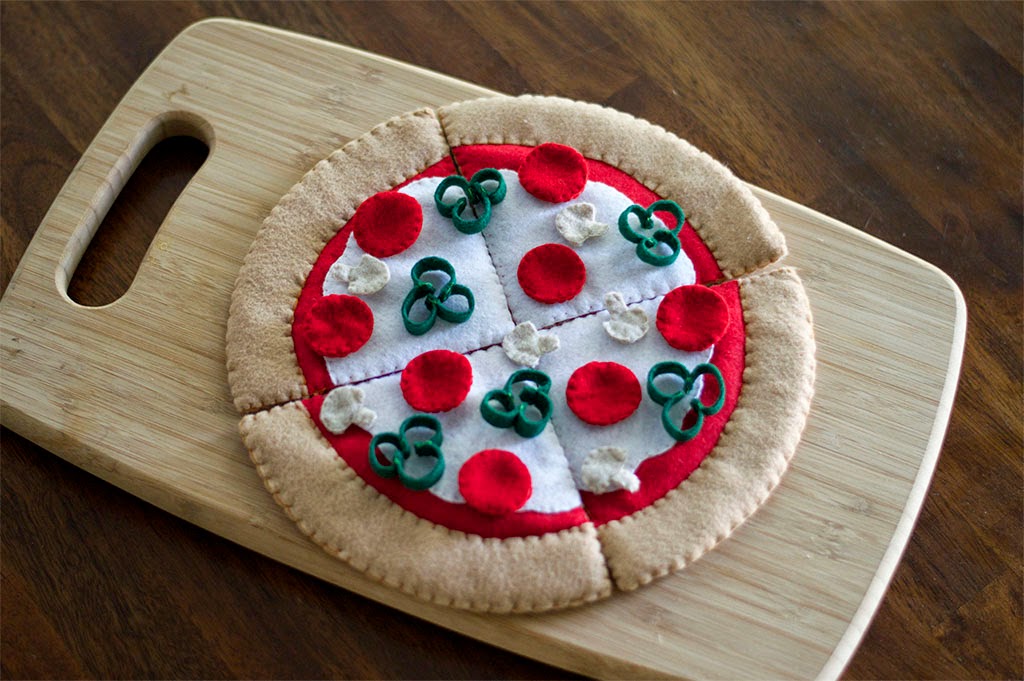 Felt Pizza Play Food