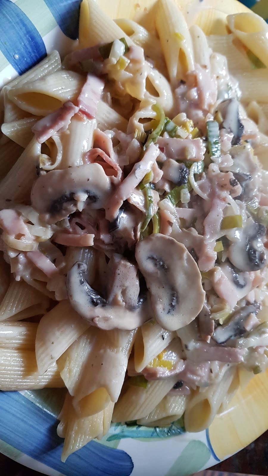 Salsa de crema y portobellos