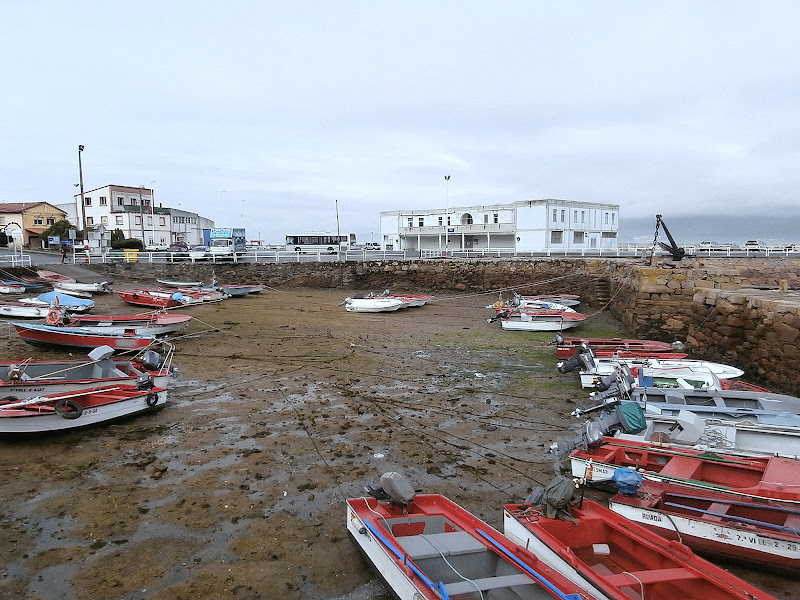 1000 Lugares en Galicia Puerto de Cabo de Cruz, en Boiro (I). Ría de