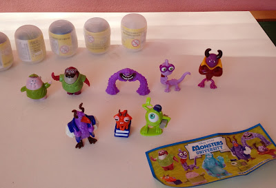 Miniatura de plástico dos 8 personagens do desenho Universidade dos Monstros - Disney Pixar, coleção Kinder Ovo - faltando Sulley R$ 30,00 pelo lote de 8