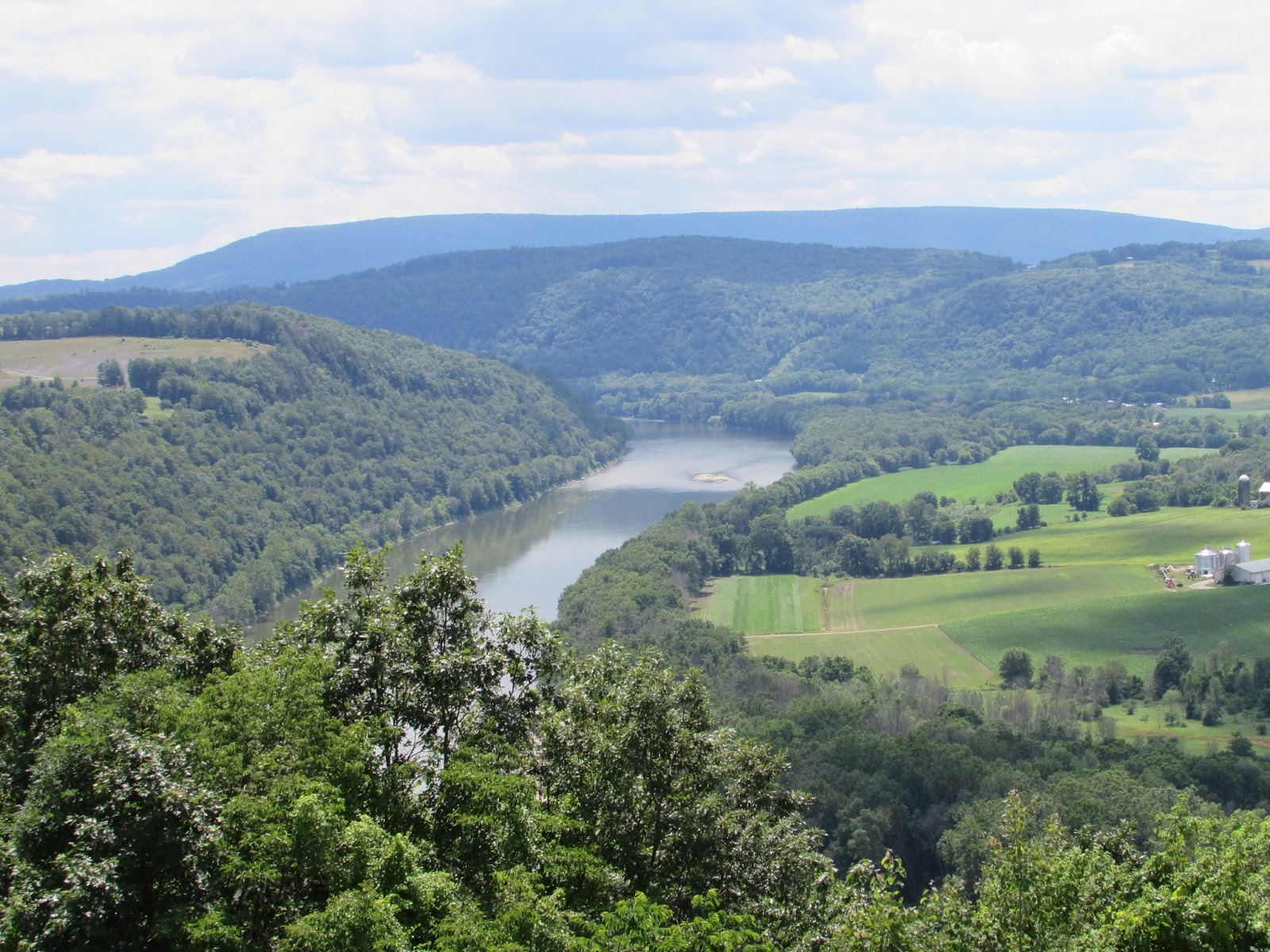 Susquehanna River Vistas Marie & Wyalusing Rocks Overlooks