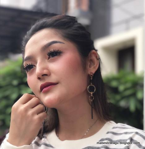 Siti Badriah feat Mahesa Bojoku Pawang Kuota Siti Badriah Pawang Kuota