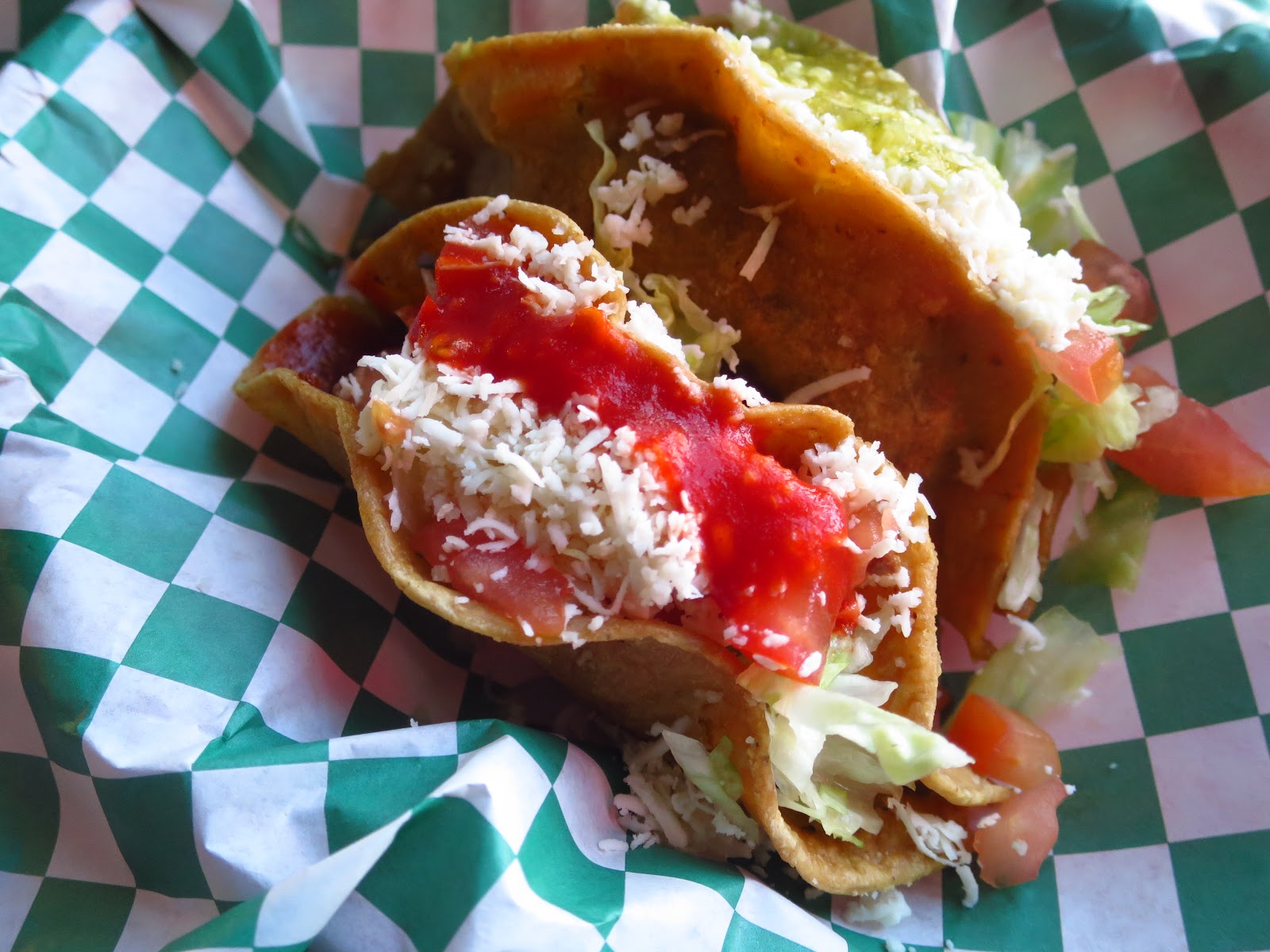 Smokin' Chokin' and Chowing with the King Dive Bar Food