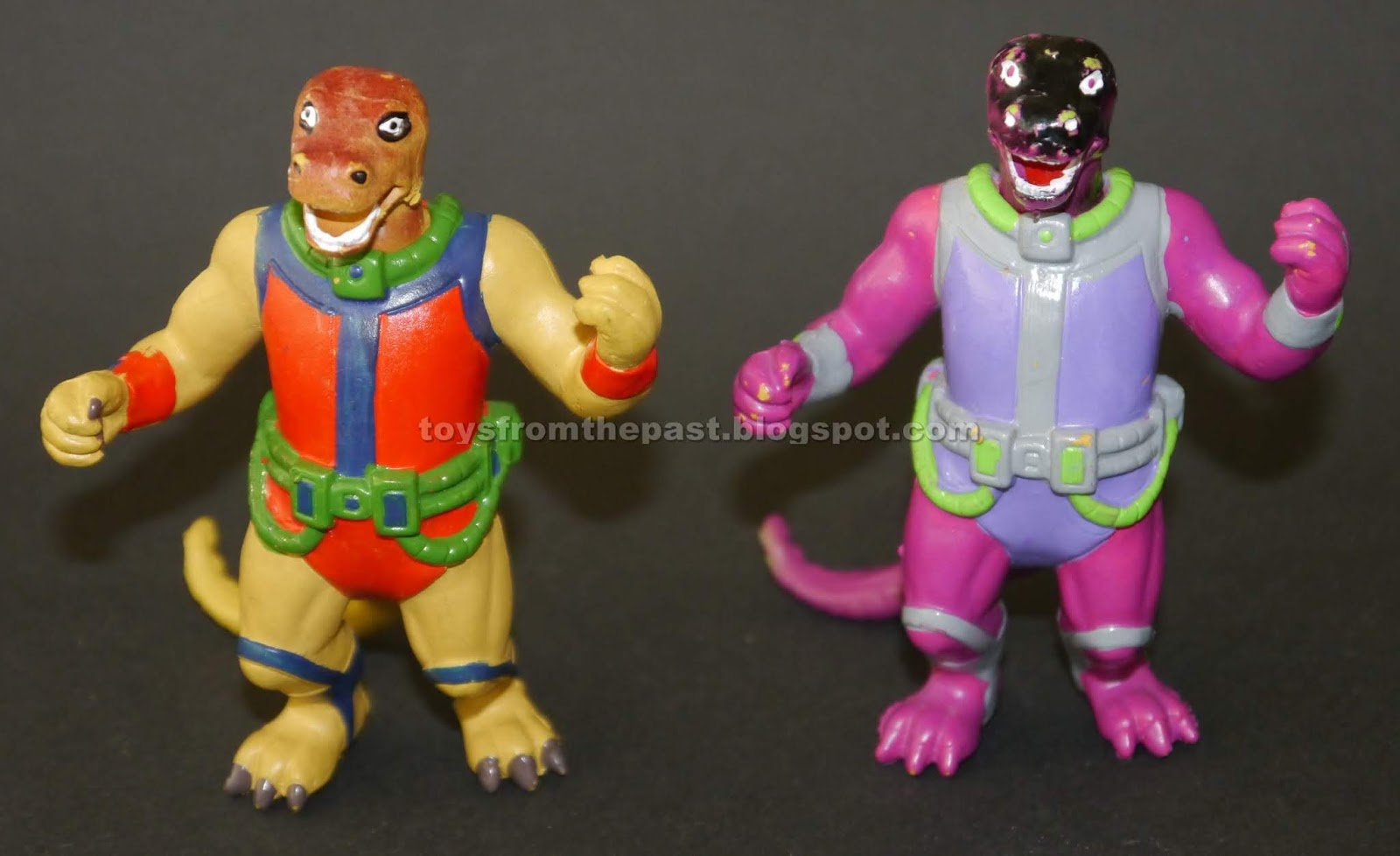 Toys from the Past 924 UNKNOWN MANUFACTURER DINOSAUCERS PVC FIGURES
