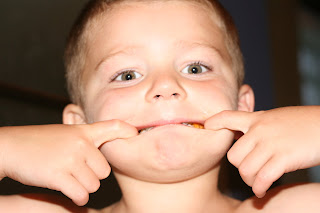 The Barclay Family: Naked bums...