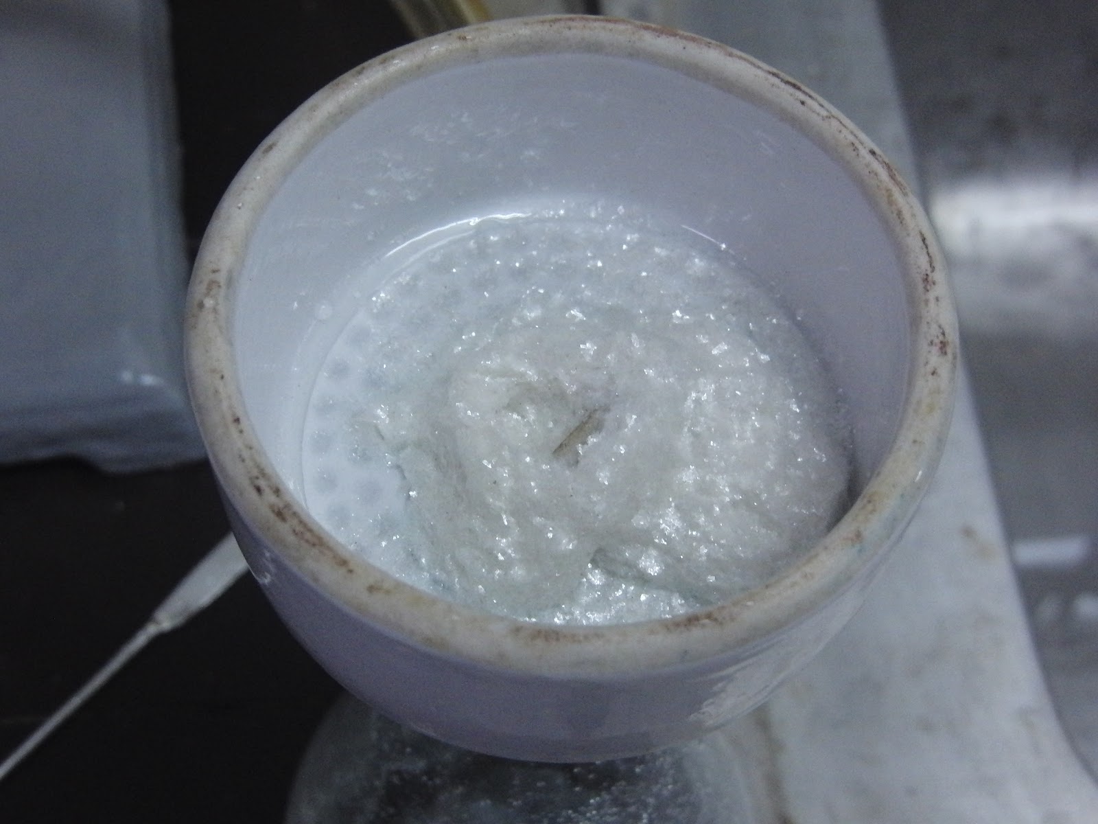 Lu Le Laboratory: Crystallization - Techniques in Organic Chemistry