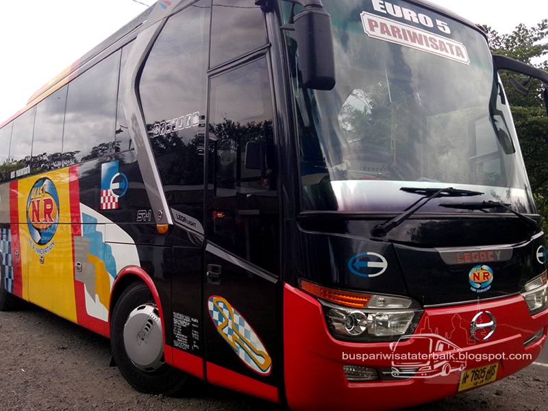 Sewa Bus Pariwisata Hino: Panduan Lengkap untuk Perjalanan Anda yang Tak Terlupakan