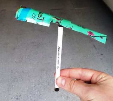 Helikopter Dari Karet Gelang Bikin Sendiri Mainan Terbang Bintangtop Com Dunia Ide Dan Kreativitas Tanpa Batas