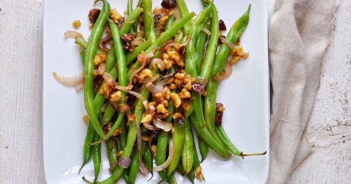 Anja's Food 4 Thought: Green Beans with Dates and Walnuts