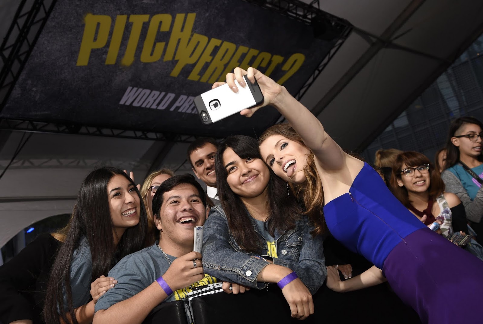 Hot tickets. Selfie with Fans.