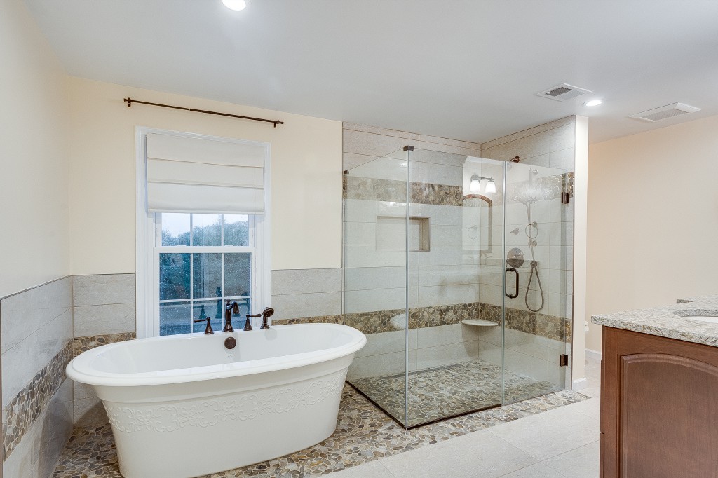 EA Home Design Official Blog: Turning your Washroom into a Bathing ...