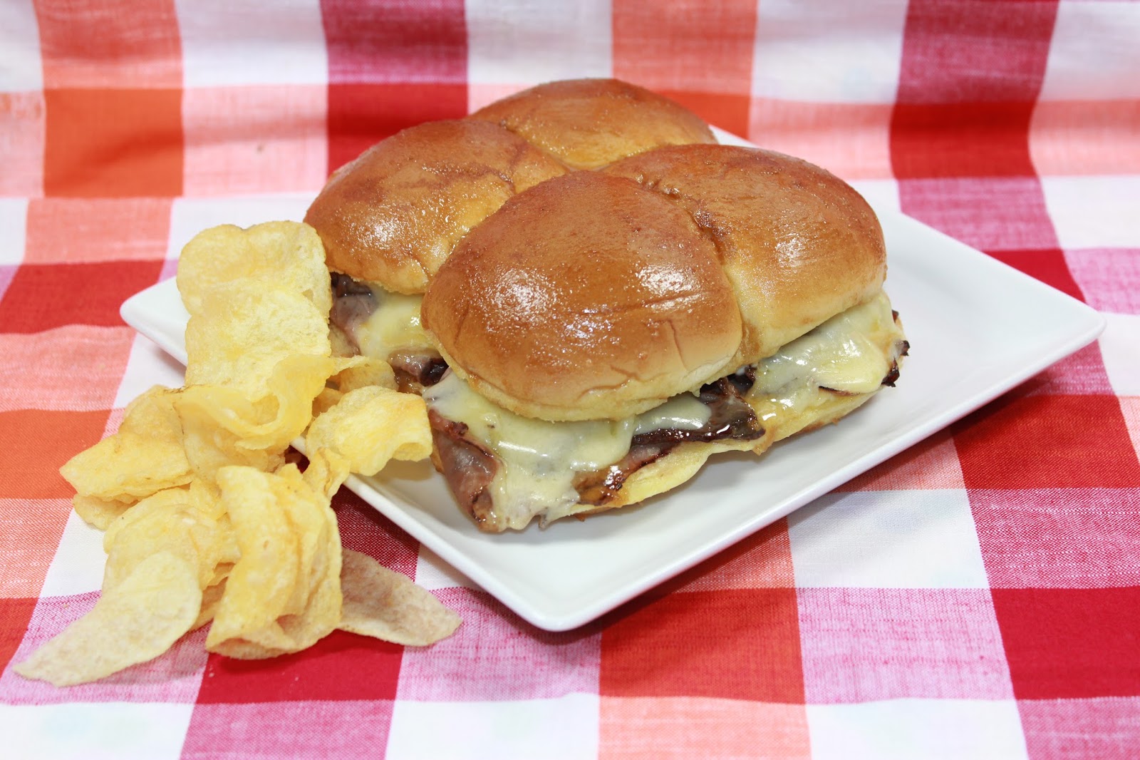 Michelle's Tasty Creations Roast Beef & Gruyere Sliders