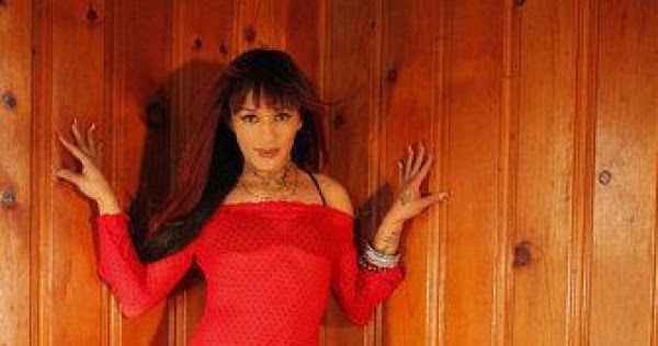 Travestis Dotadas - Travesti Dotada: Kitty Hung (23cm grossão)